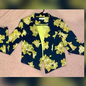 Denim & yellow blazer 🧥